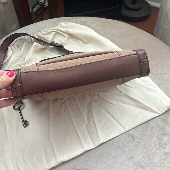 Fossil RARE Bronze Gold Soft Leather Messenger Crossbody w\Skeleton key - Picture 11 of 11
